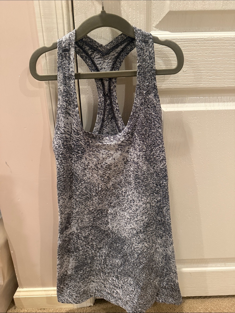Lululemon Cool Racerback II size 4